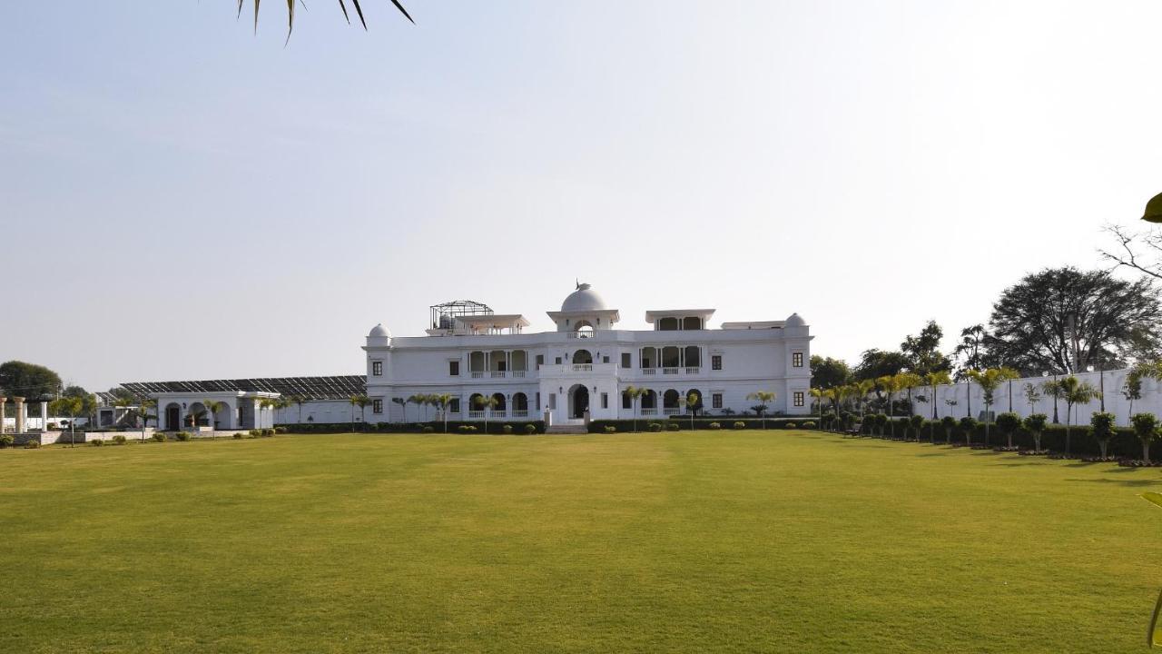 Umaid Farm Resort- A Legancy Vintage Stay In Jaipur Exterior photo