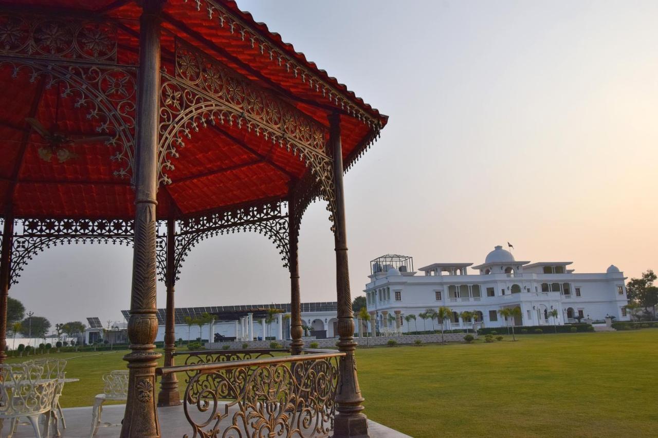 Umaid Farm Resort- A Legancy Vintage Stay In Jaipur Exterior photo