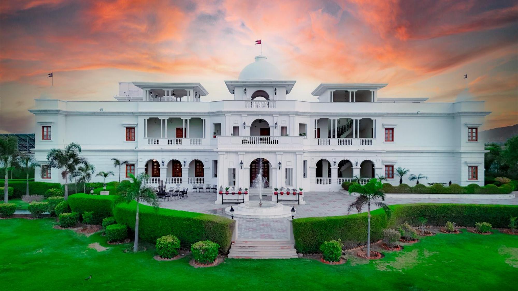 Umaid Farm Resort- A Legancy Vintage Stay In Jaipur Exterior photo